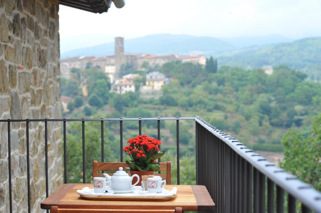 La Torricella Hotel Попи Екстериор снимка